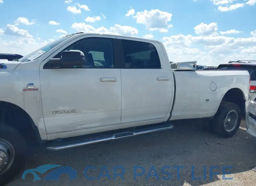 3C63RRHL8NG302894# 18