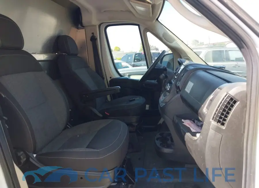 3C6TRVAG7JE132586# 5