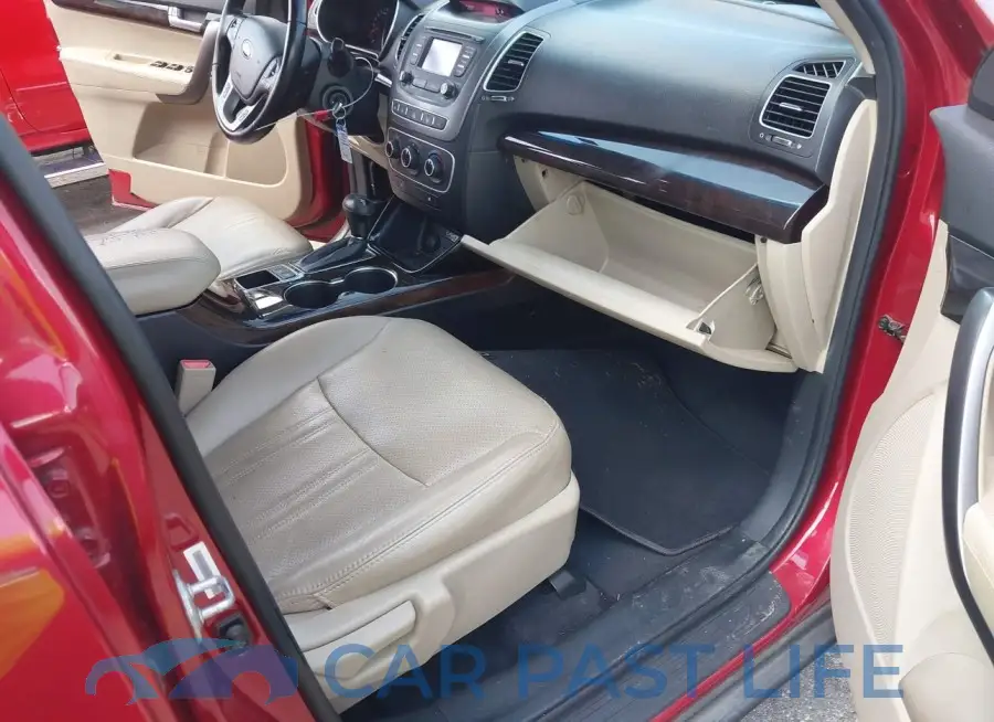 5XYKT3A65FG638185# 5