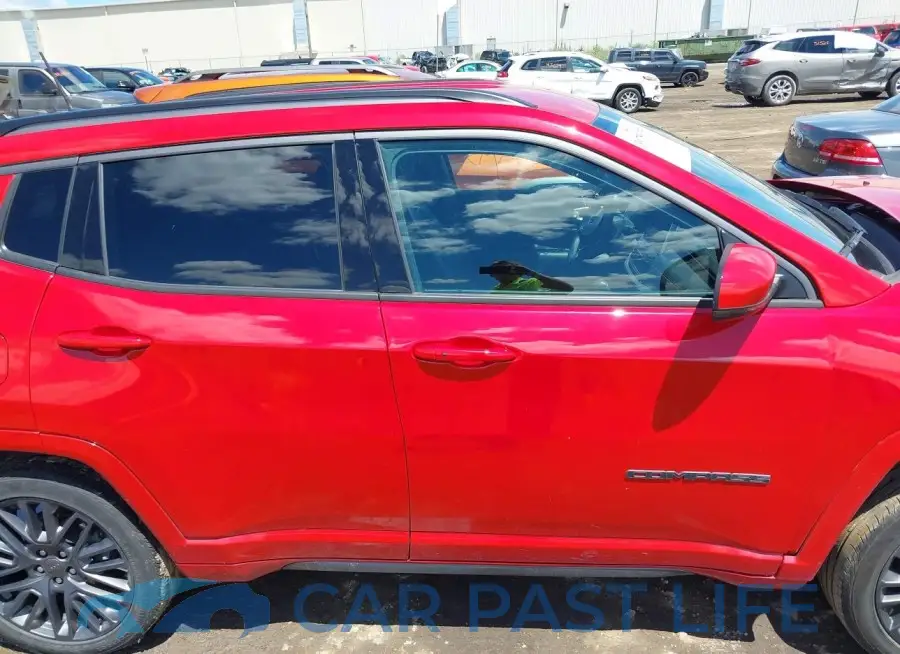3C4NJDCB9NT131994# 13