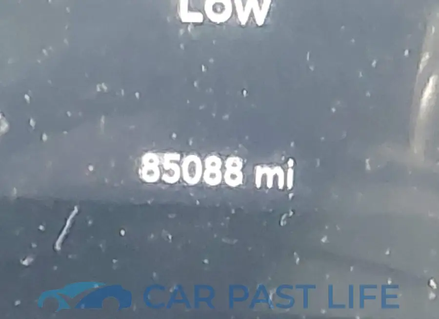 2C3CDZFJ5JH332796# 15