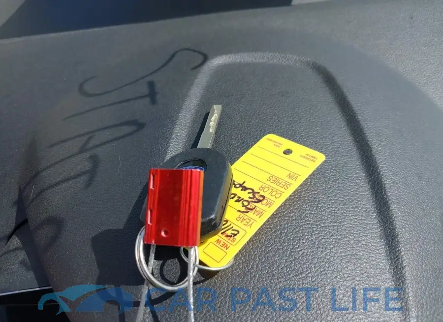 1FMCU0GD5HUA03194# 11