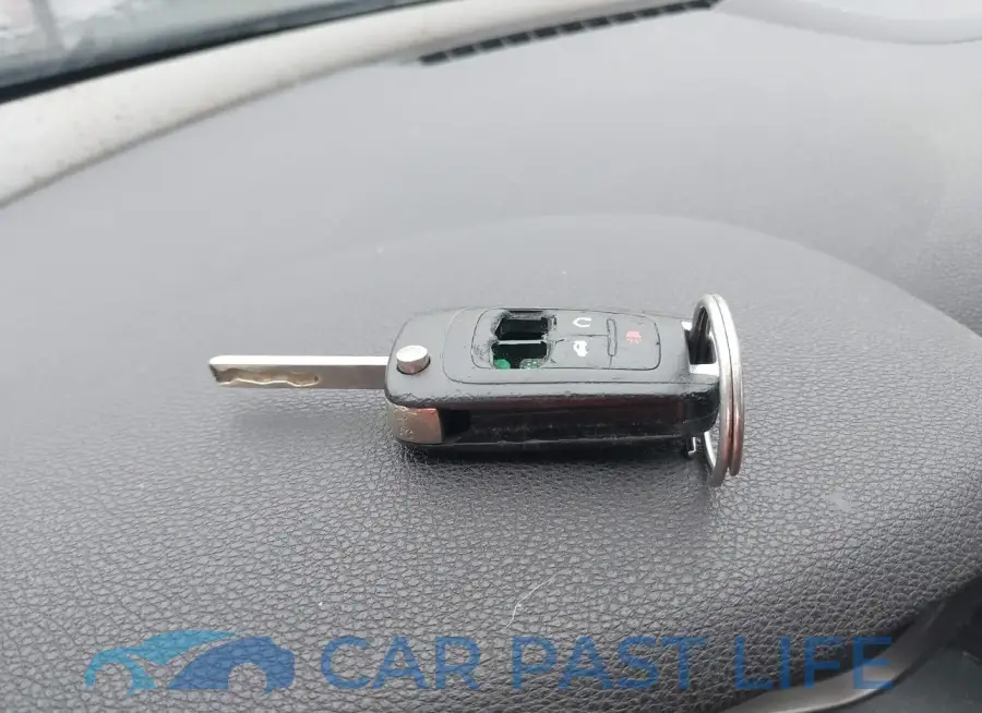 1G11B5SA4GF126928# 11