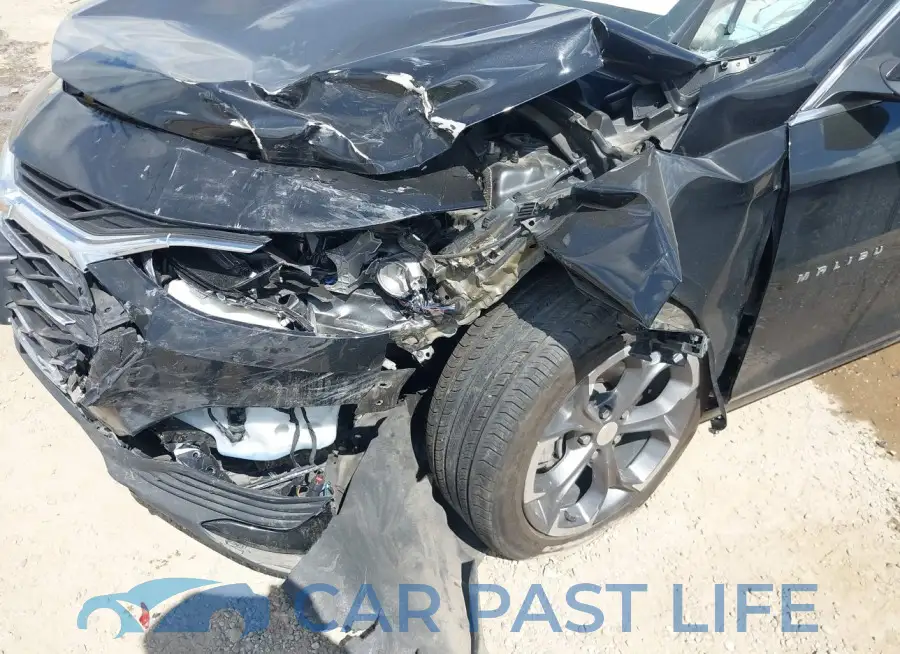 1G1ZD5ST4PF211881# 6