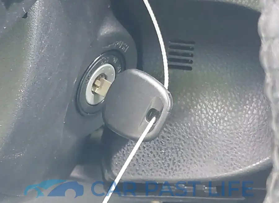 2T1BURHE3FC301717# 11