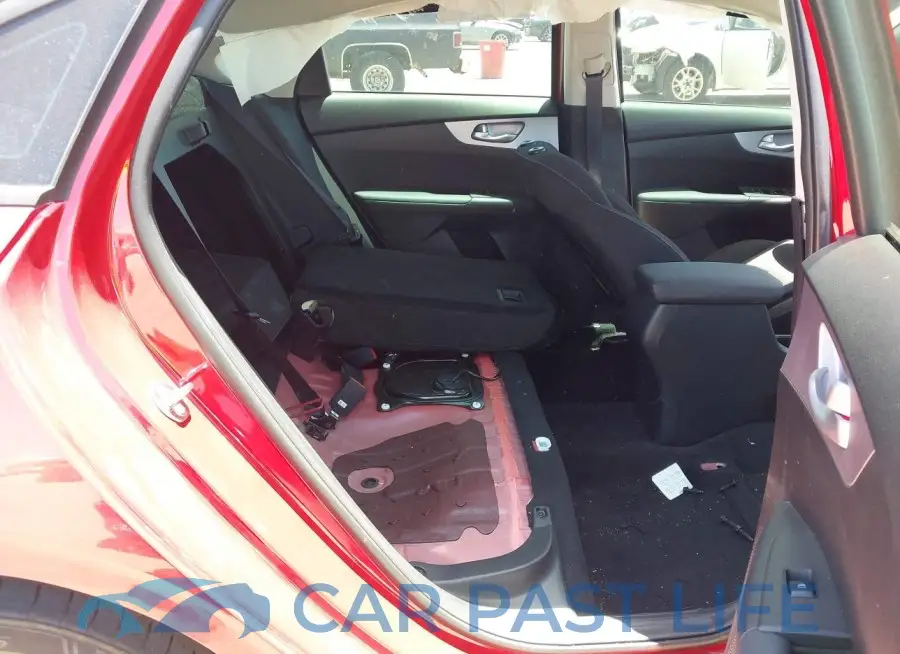 3KPF24AD9RE754970# 8