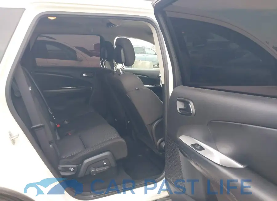3C4PDCAB4HT503954# 8