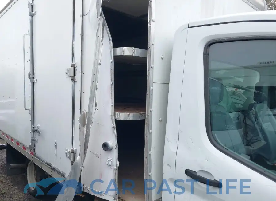 1FDRS8ZV3JKB09178# 13