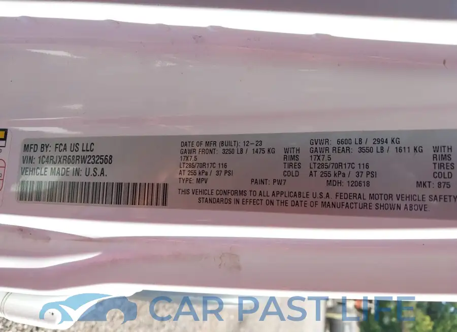 1C4RJXR68RW232568# 9