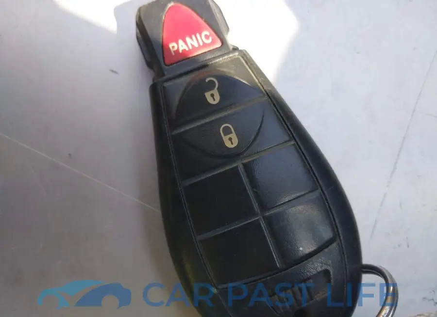 1C4PJLCB3FW732719# 11