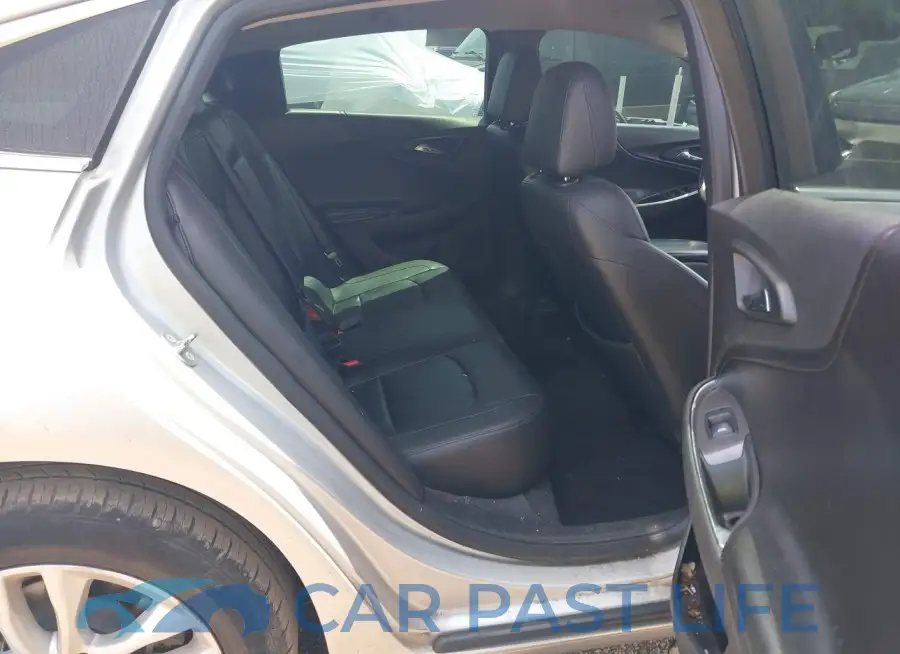 1G1ZD5ST8JF129871# 8