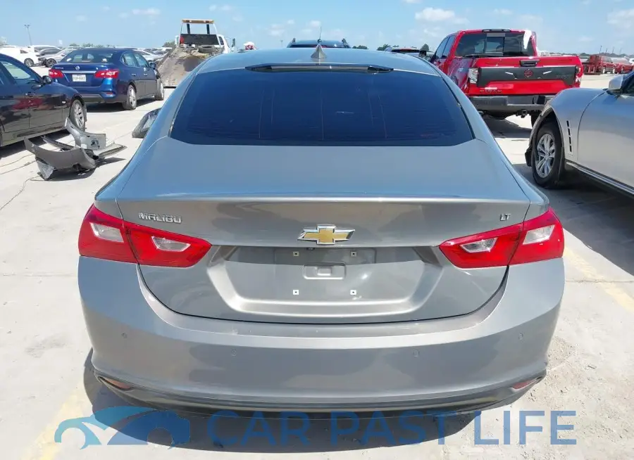1G1ZD5ST4JF194815# 16