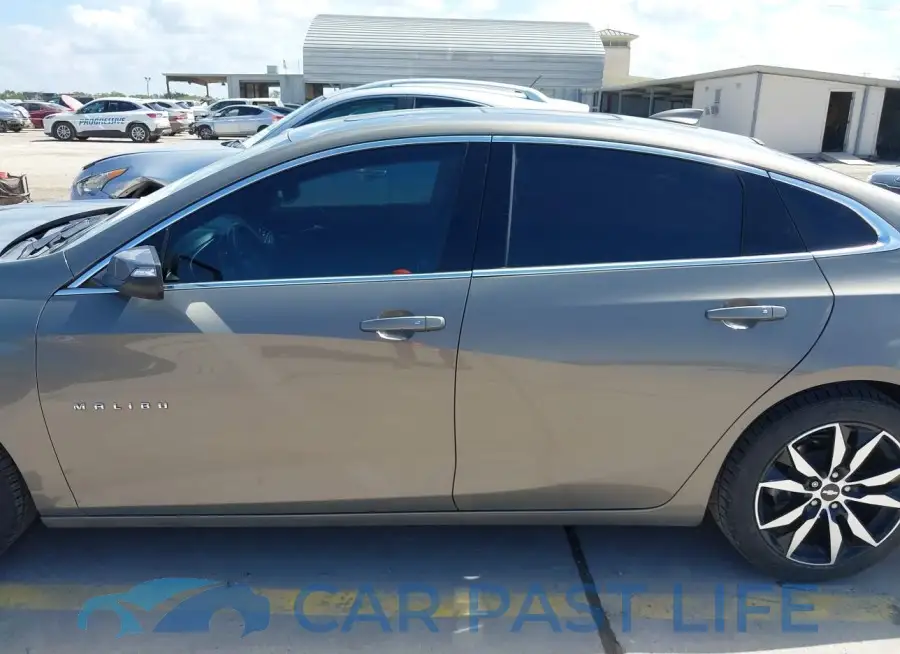 1G1ZD5ST4JF194815# 14