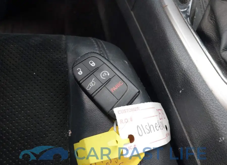 1C4RJFAG9JC333526# 11