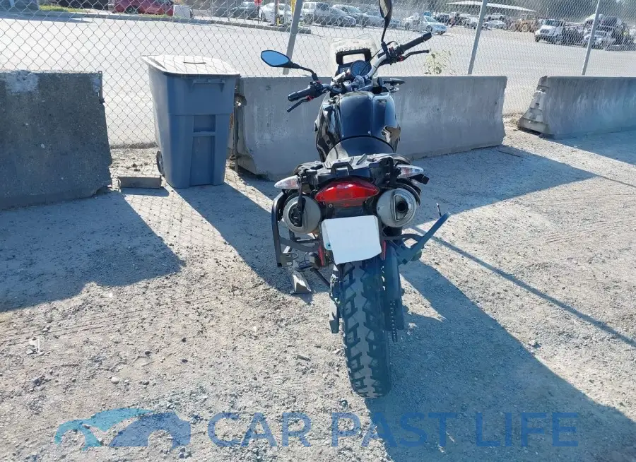 WB1018901EZY95397# 6