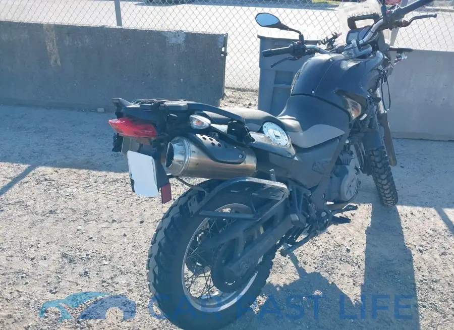 WB1018901EZY95397# 4