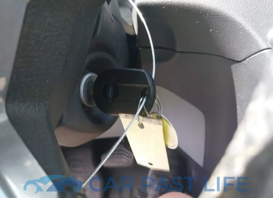 1FTNR2ZM3FKA62633# 11