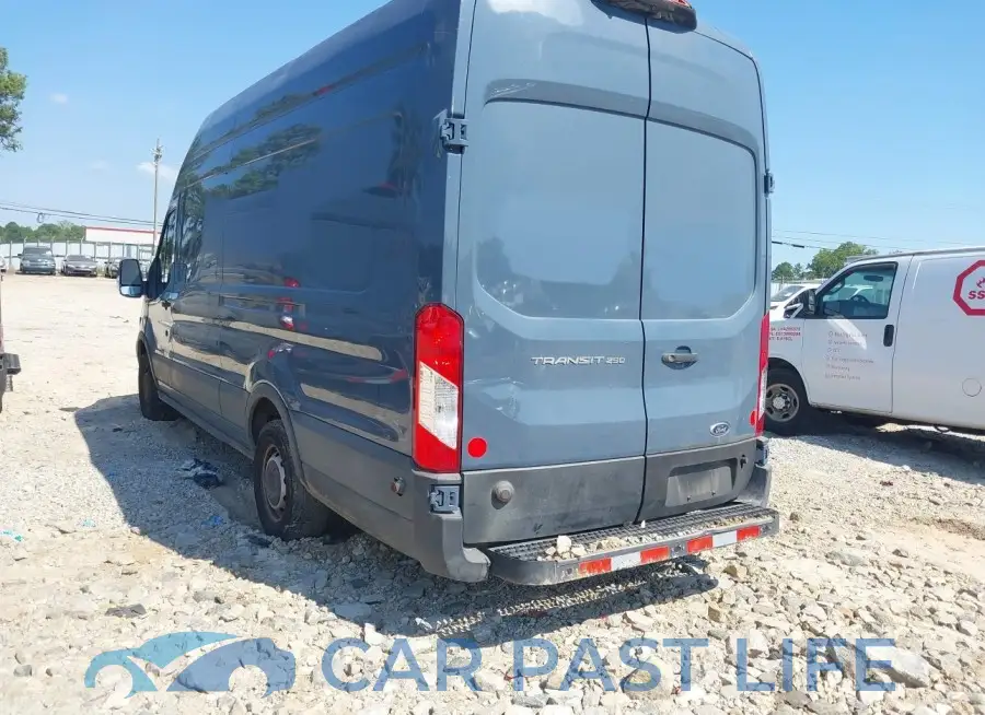 1FTYR3XM6KKA97795# 3