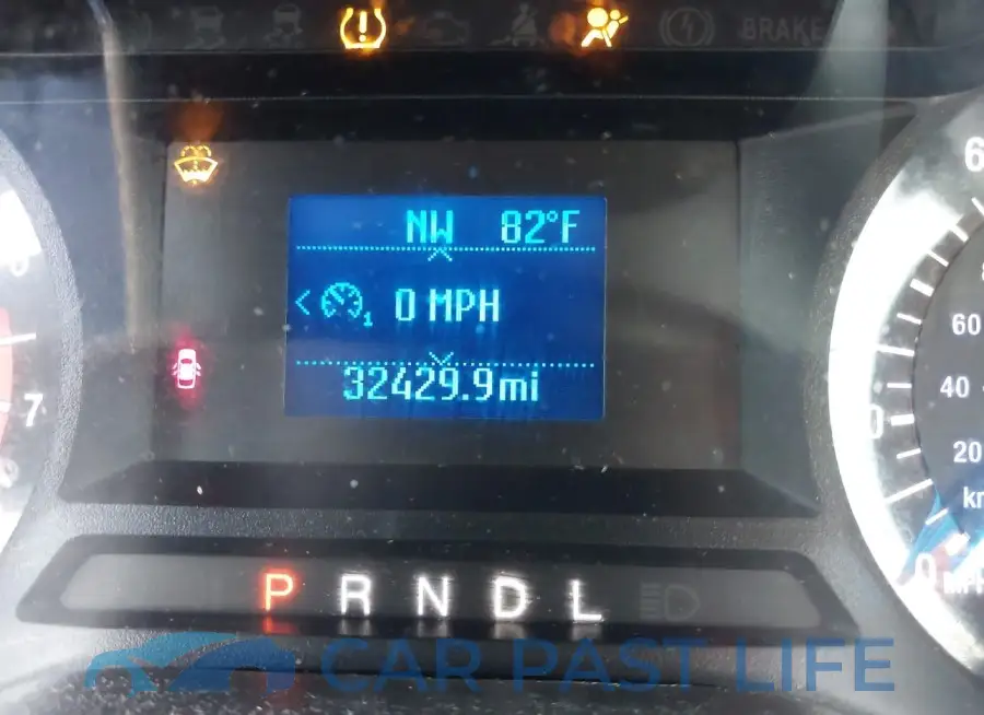 3FA6P0G7XJR145059# 16