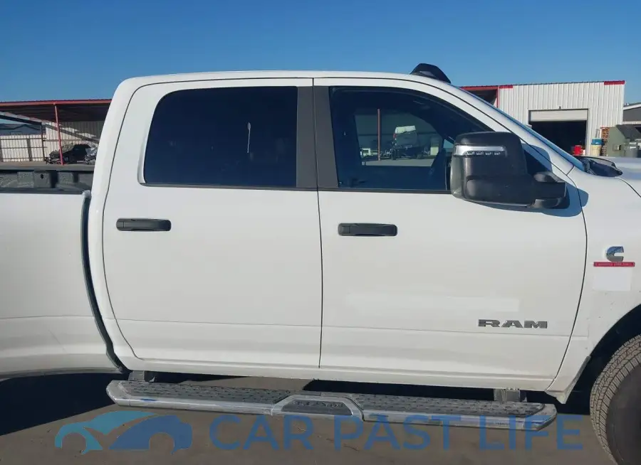 3C63RRHL4RG337146# 13