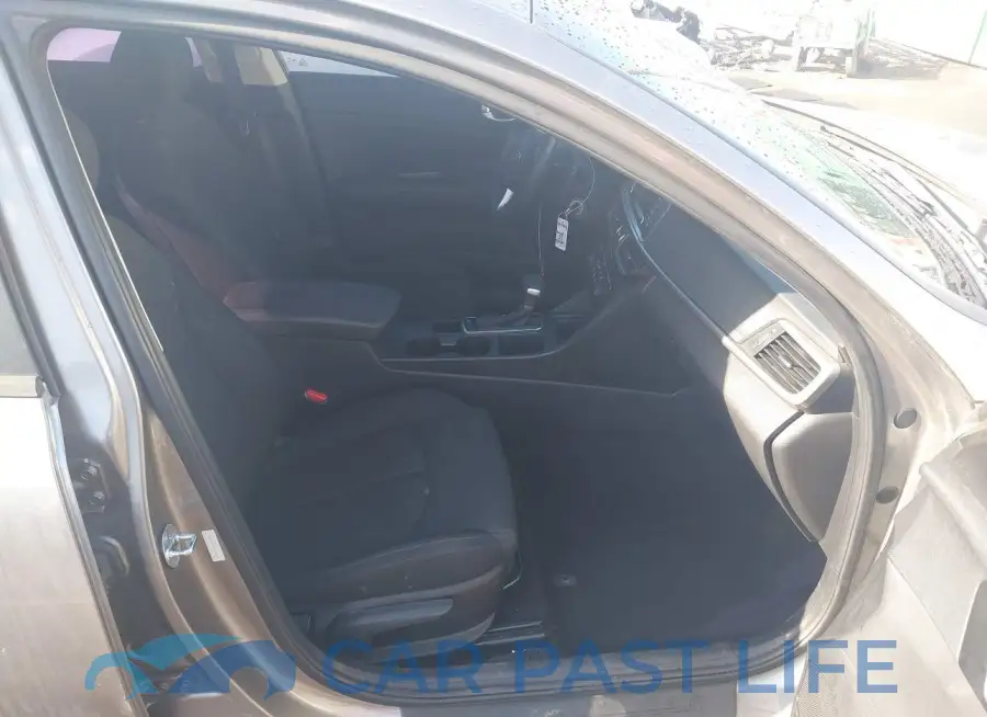 5XXGT4L39HG134504# 5