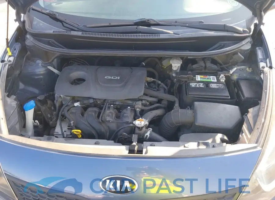 KNADM4A31G6625789# 10