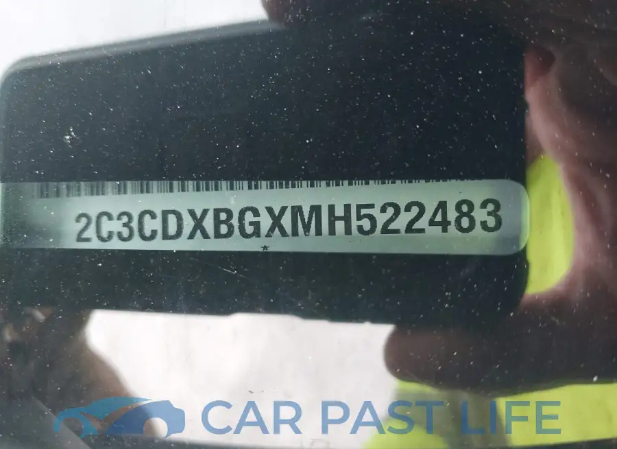 2C3CDXBGXMH522483# 9