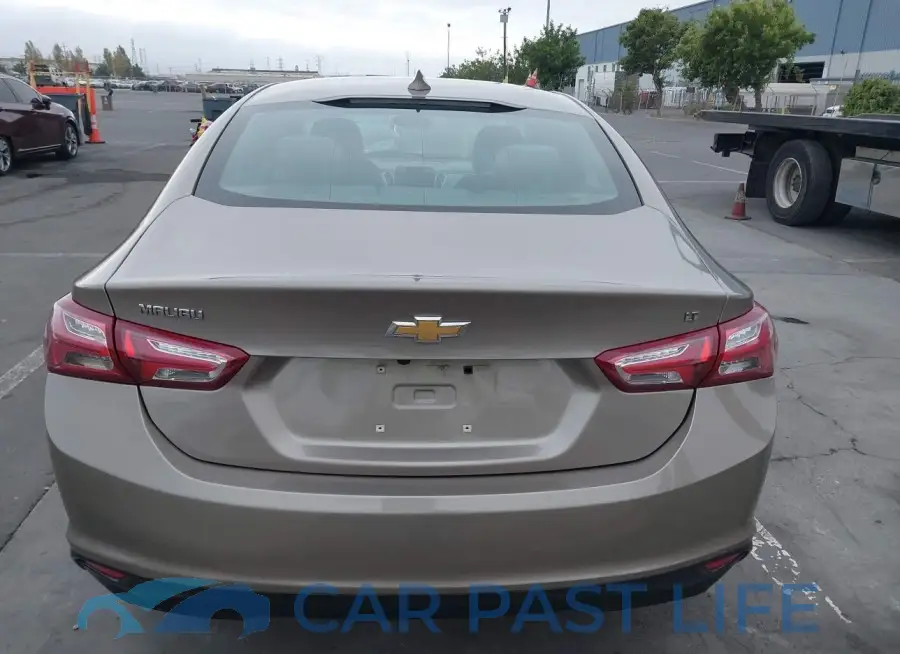 1G1ZD5ST3NF131727# 16
