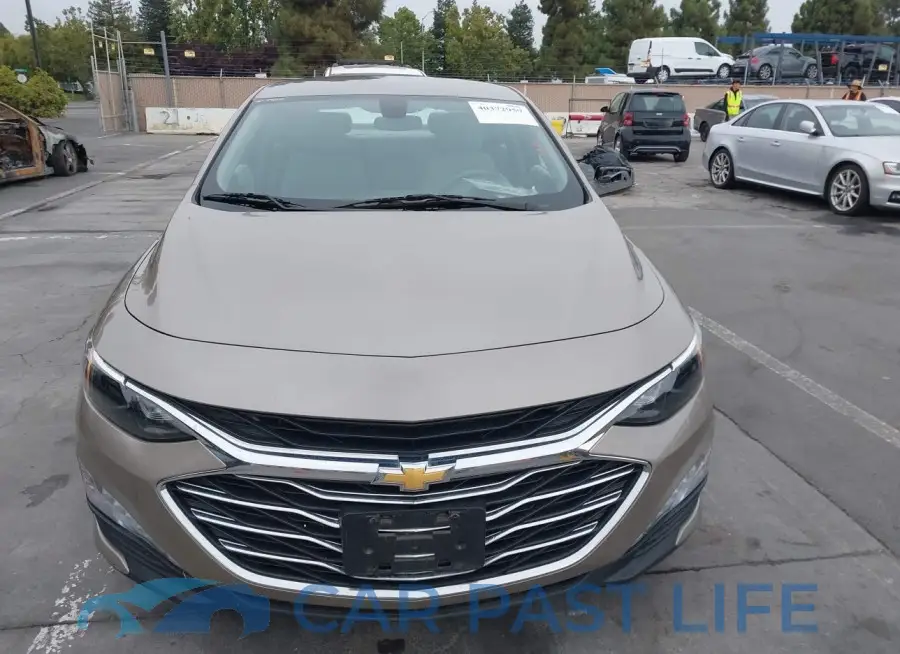 1G1ZD5ST3NF131727# 12