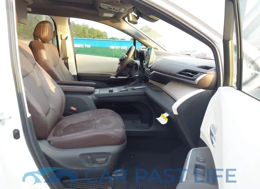 5TDESKFC8RS108521# 5
