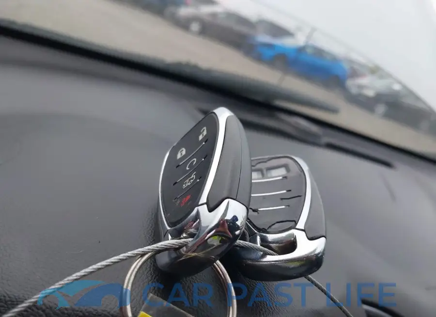 1G1ZD5ST7JF211459# 11