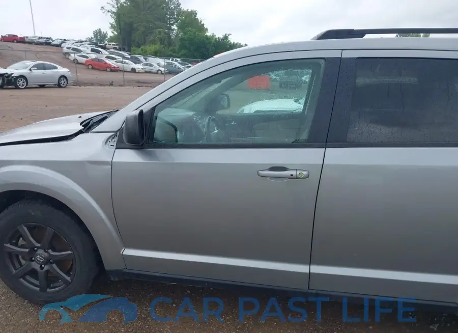 3C4PDCAB9LT275247# 15