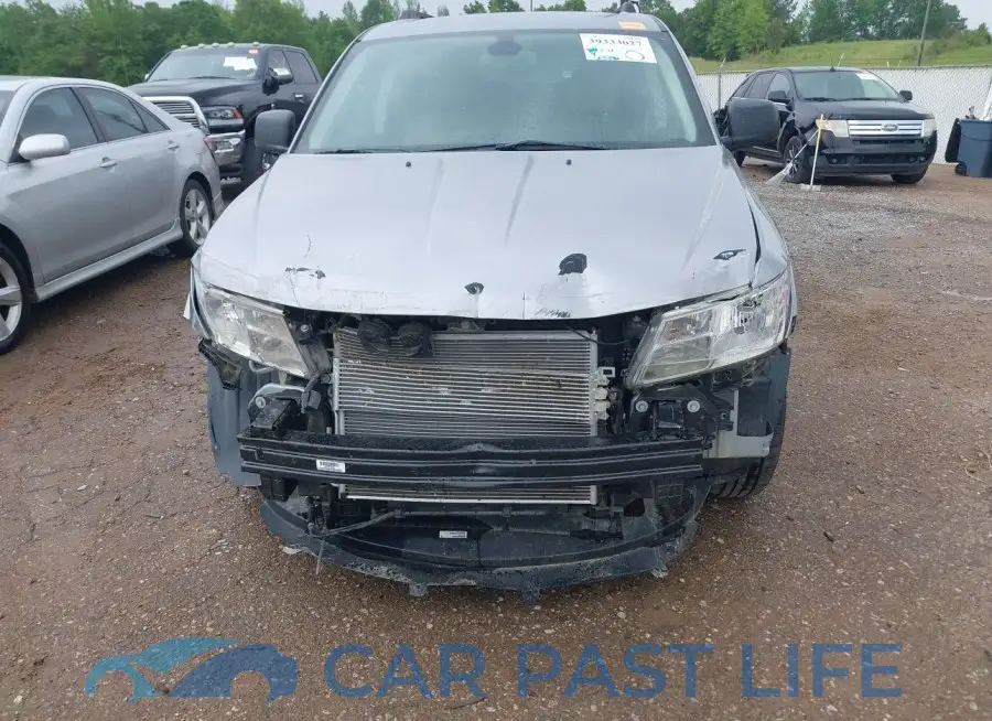 3C4PDCAB9LT275247# 6