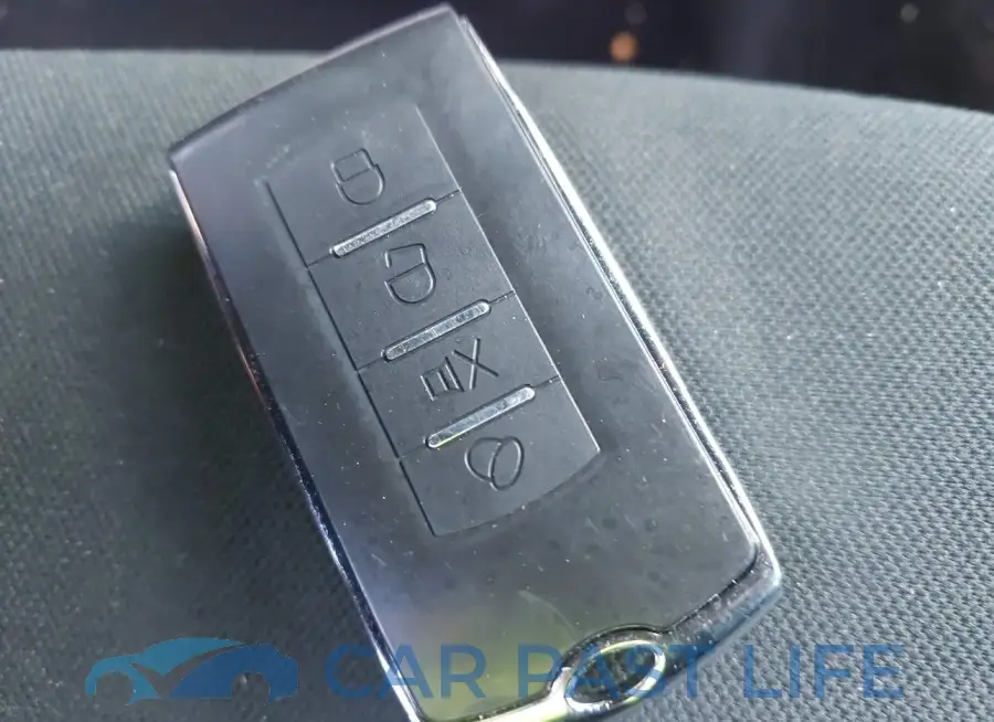 3FA6P0LU6HR317755# 11