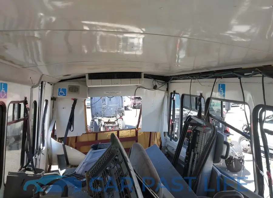 1FDFE4FS2EDB10457# 13