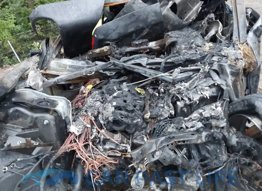 2C3CDZBT2FH900579# 10