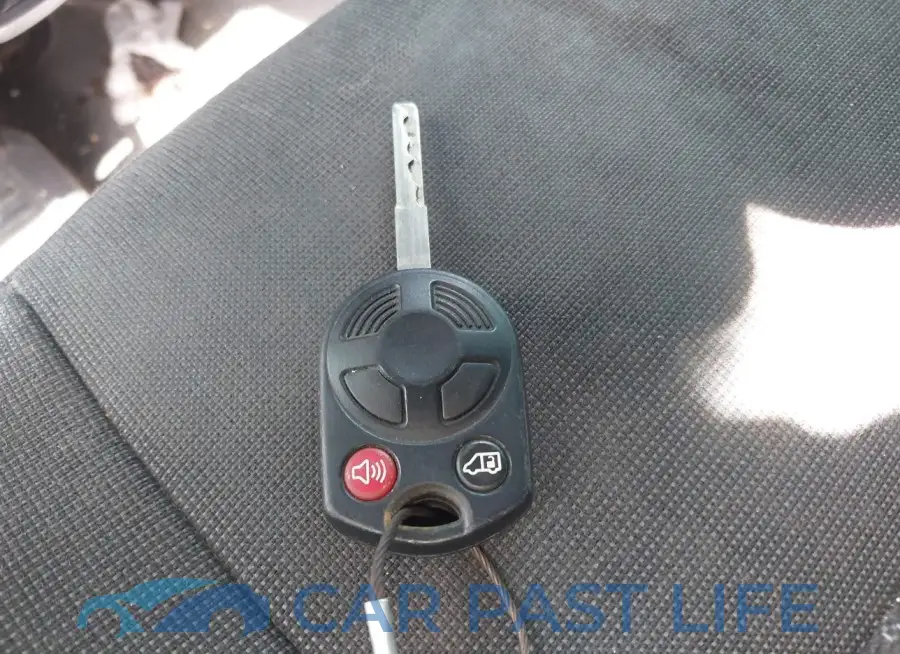 1FTYR2CM0KKB07964# 11