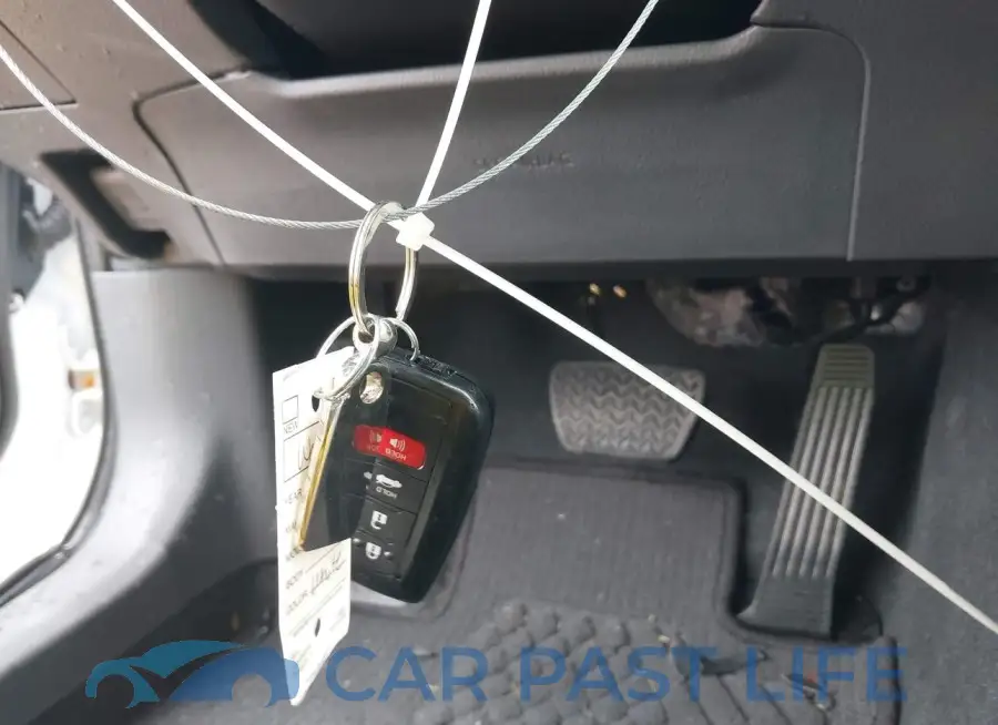 4T1R11AK8RU919935# 11