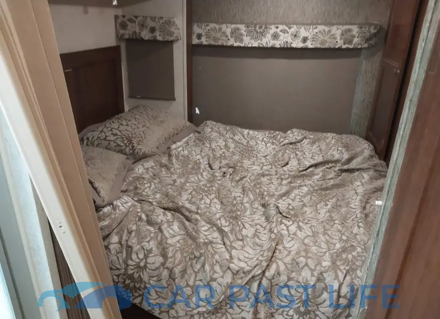1FDXE4FS4JDC21915# 21