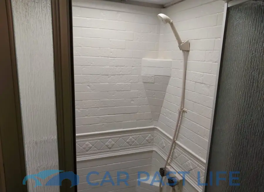 1FDXE4FS4JDC21915# 19