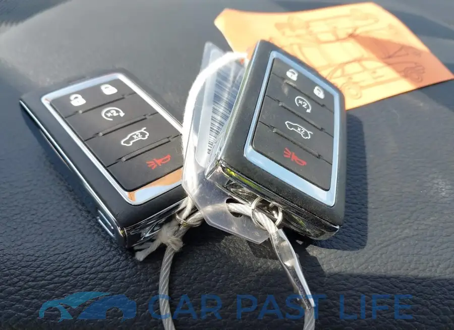 1C4SJVBP6RS167736# 11