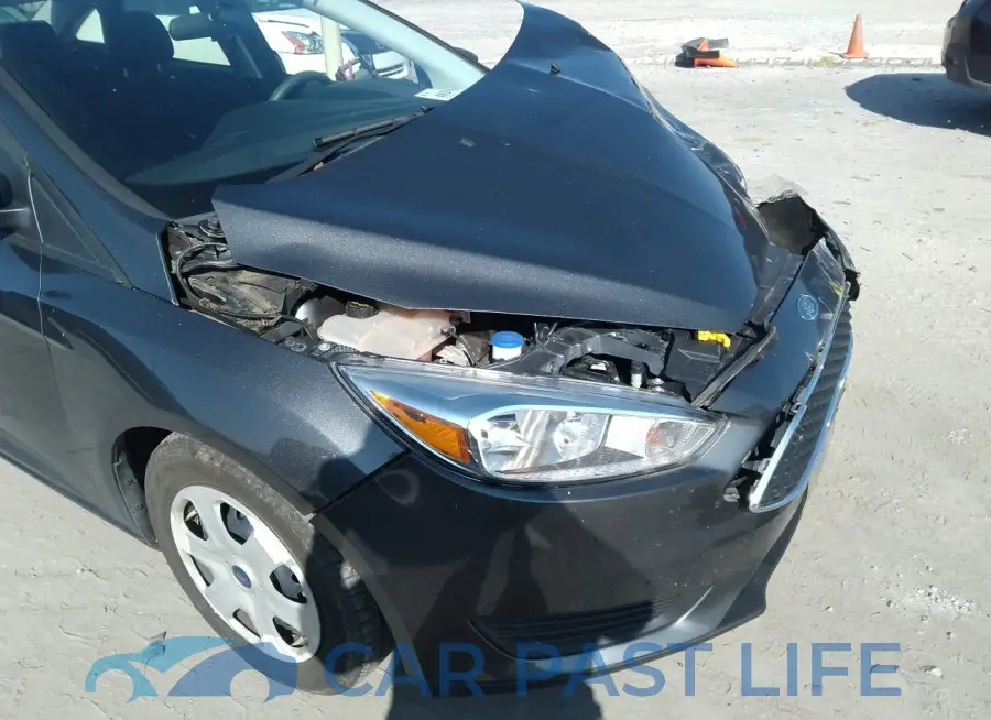 1FADP3E2XJL208711# 13