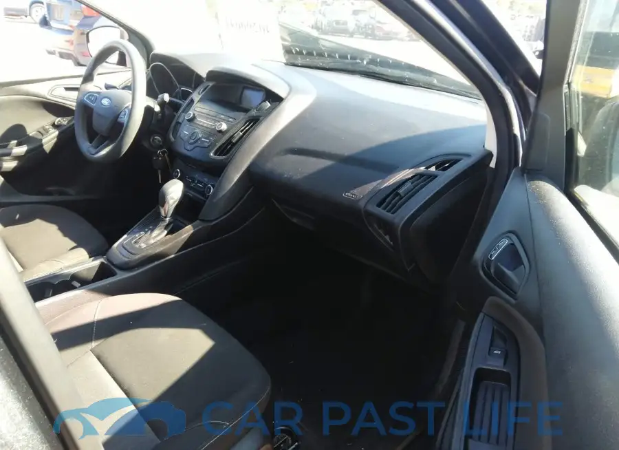 1FADP3E2XJL208711# 5