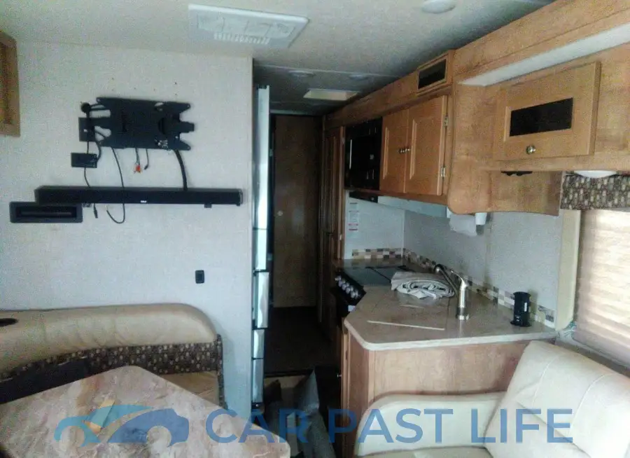 1FDXE4FS5JDC28811# 13