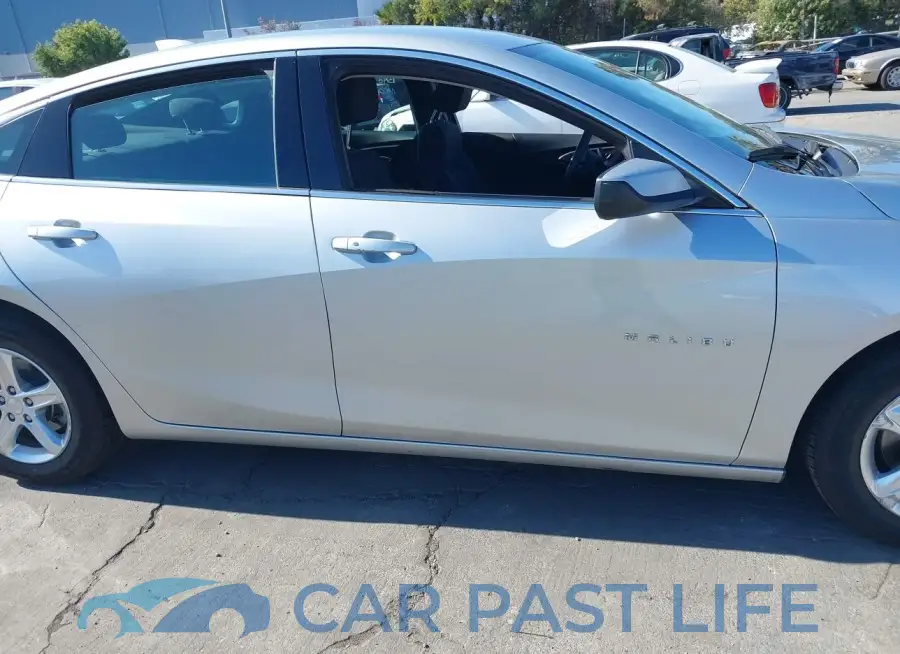 1G1ZD5ST6NF176452# 13