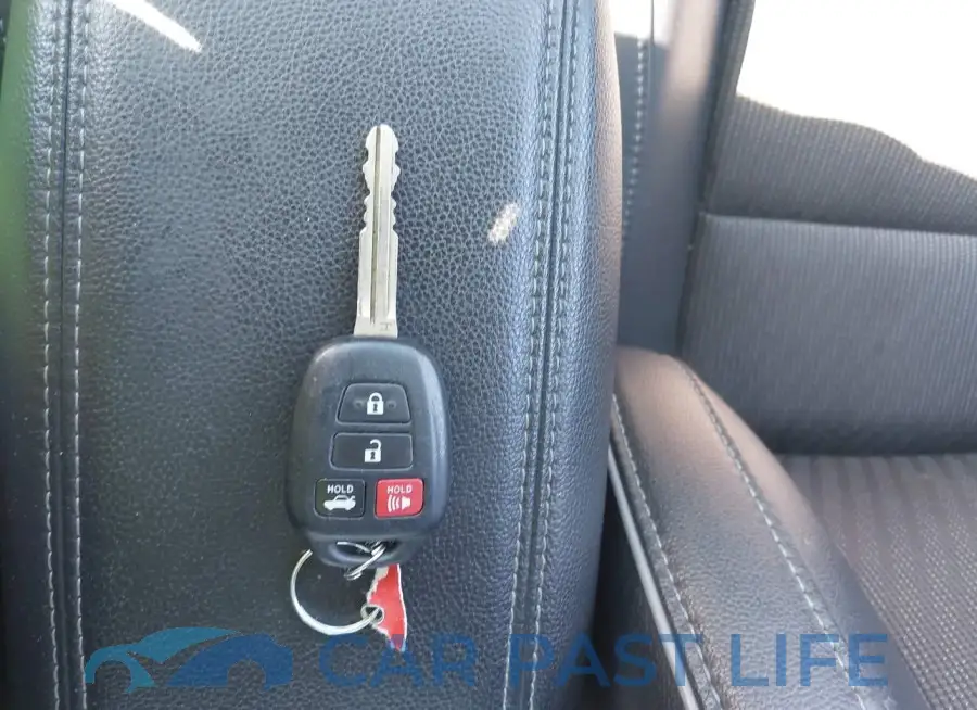 2T1BURHE3EC149498# 11