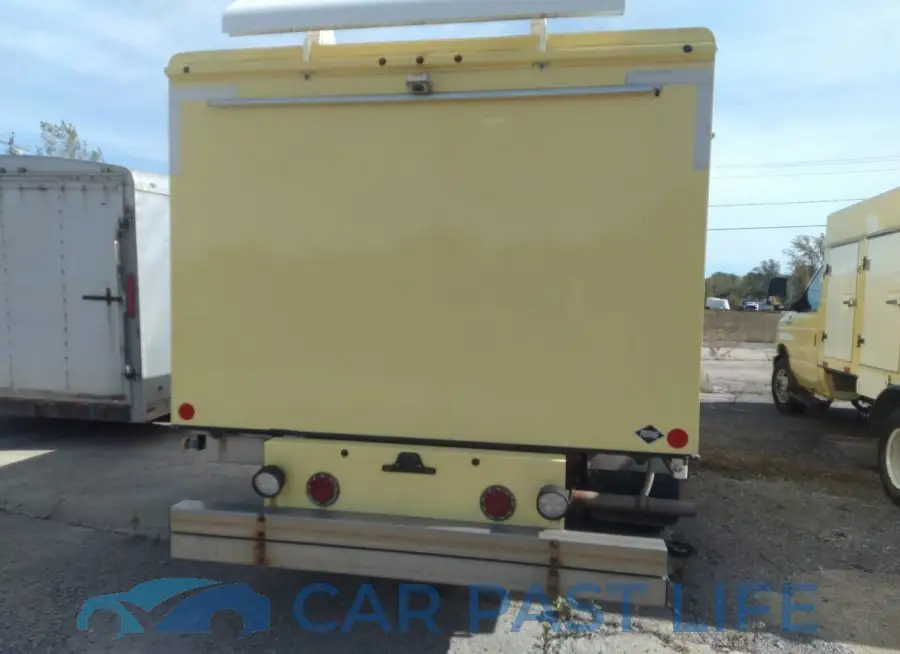 1FDXE4FN2MDC34158# 15