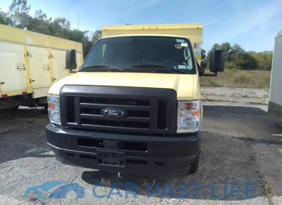 1FDXE4FN2MDC34158# 12