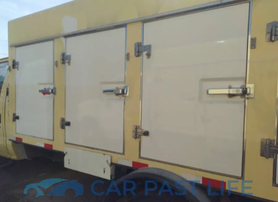 1FDXE4FS6KDC52245# 14