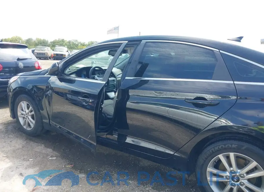 5NPE24AF2HH515381# 14